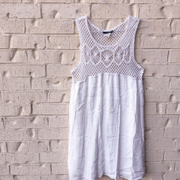 White lace crocheted dress size large - Picture 3 of 6